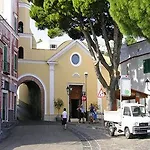 Ischia Uno Lejlighedshotel 3*