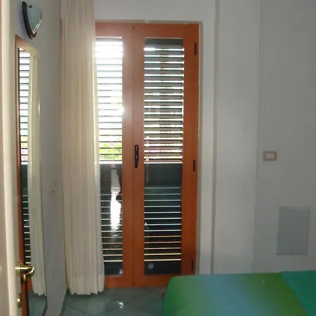 Ischia Uno 3* Forio (Isola d'Ischia)