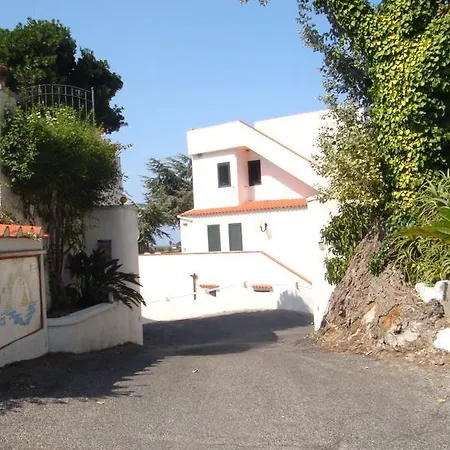 Lejlighedshotel Ischia Uno 3*