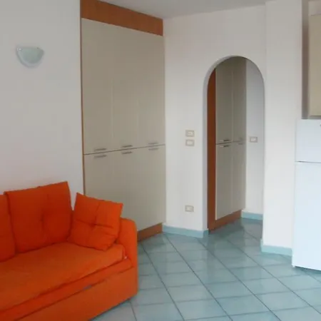 Ischia Uno 3*