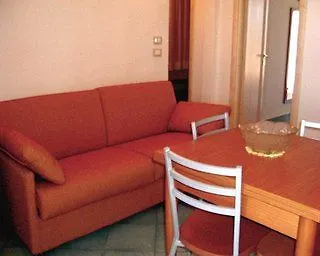 Ischia Uno 3*