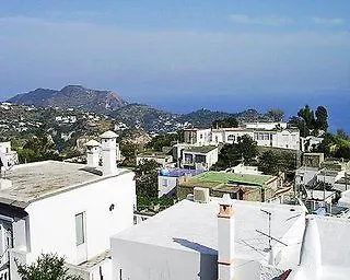Ischia Uno 公寓式酒店